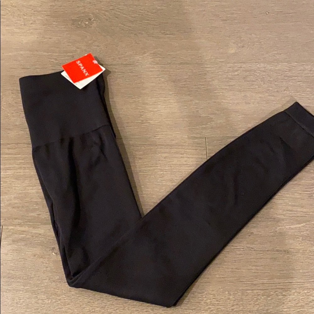 BRAND NEW SPANX seamless leggings